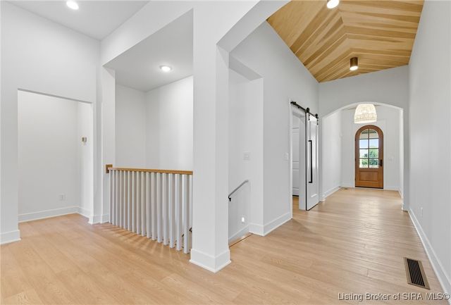 715 Lillian Way, Jeffersonville, IN 47130