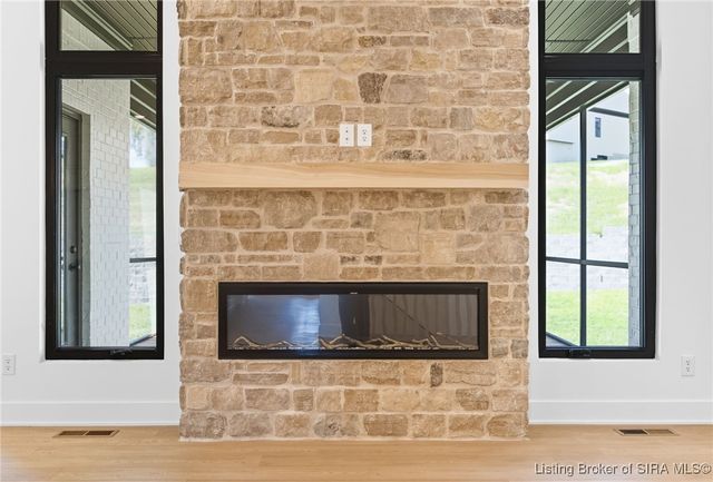 715 Lillian Way, Jeffersonville, IN 47130