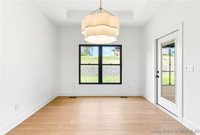 715 Lillian Way, Jeffersonville, IN 47130