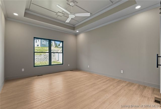 715 Lillian Way, Jeffersonville, IN 47130