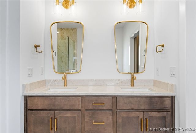 715 Lillian Way, Jeffersonville, IN 47130