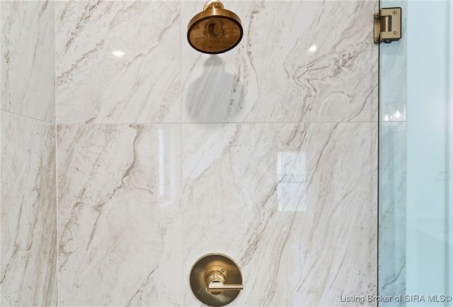 715 Lillian Way, Jeffersonville, IN 47130