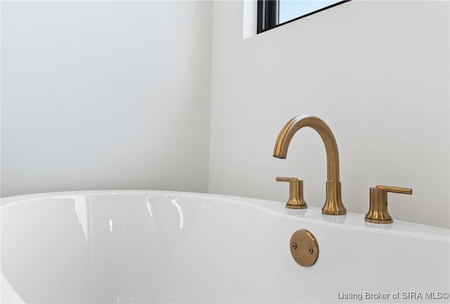 715 Lillian Way, Jeffersonville, IN 47130