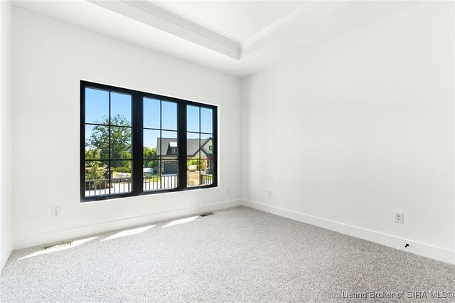 715 Lillian Way, Jeffersonville, IN 47130