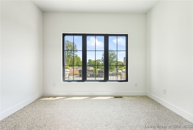 715 Lillian Way, Jeffersonville, IN 47130