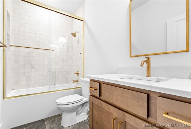 715 Lillian Way, Jeffersonville, IN 47130