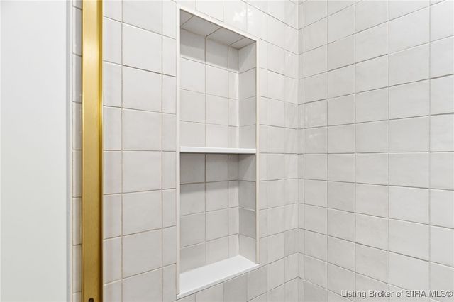 715 Lillian Way, Jeffersonville, IN 47130