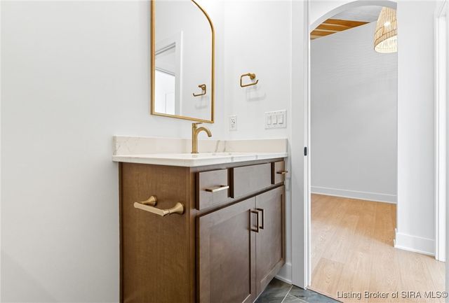 715 Lillian Way, Jeffersonville, IN 47130