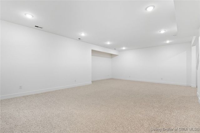 715 Lillian Way, Jeffersonville, IN 47130