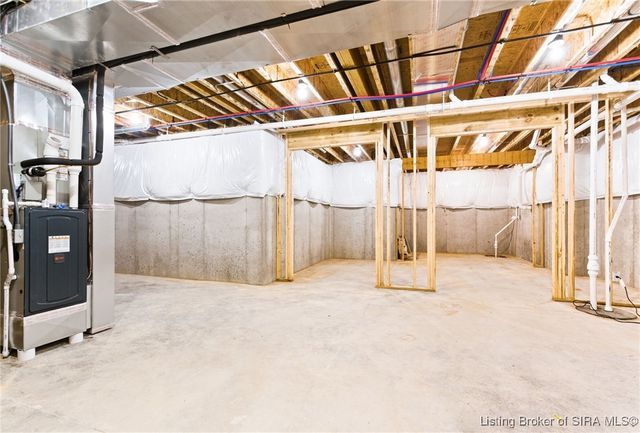 715 Lillian Way, Jeffersonville, IN 47130