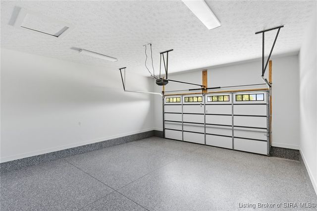 715 Lillian Way, Jeffersonville, IN 47130