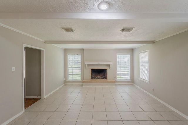 7803 Hurst Forest Drive, Humble, TX 77346
