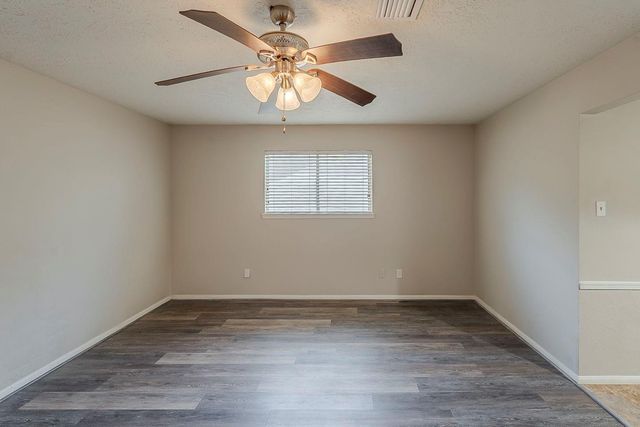 7803 Hurst Forest Drive, Humble, TX 77346
