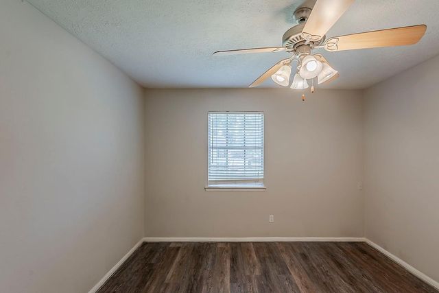 7803 Hurst Forest Drive, Humble, TX 77346