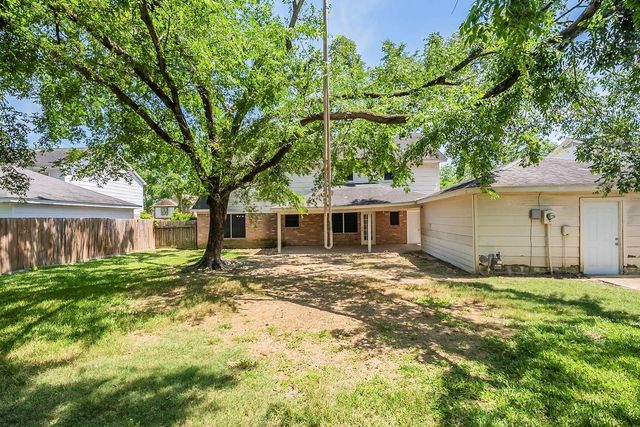 7803 Hurst Forest Drive, Humble, TX 77346