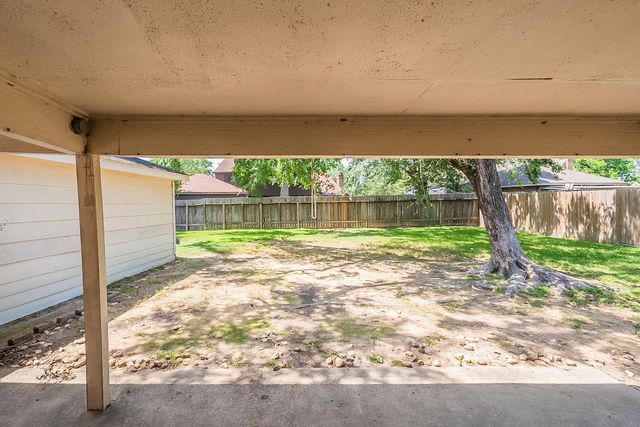7803 Hurst Forest Drive, Humble, TX 77346
