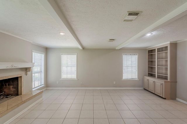 7803 Hurst Forest Drive, Humble, TX 77346