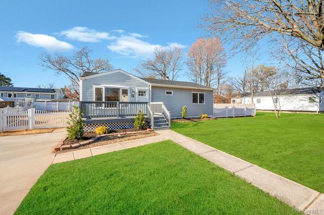 18 S 28th Street, Wyandanch, NY 11798