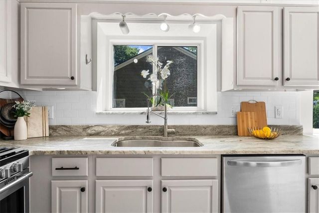 4209 Harris Ridge Court, Roswell, GA 30076