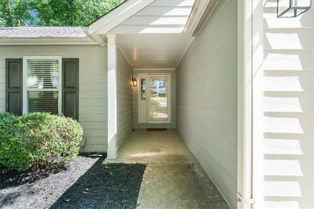4209 Harris Ridge Court, Roswell, GA 30076