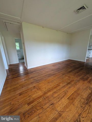 8614 LINTON HALL RD, Bristow, VA 20136