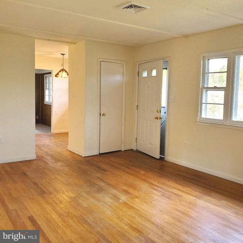 8614 LINTON HALL RD, Bristow, VA 20136