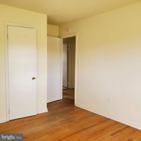 8614 LINTON HALL RD, Bristow, VA 20136