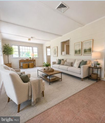 8614 LINTON HALL RD, Bristow, VA 20136