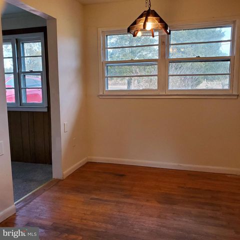 8614 LINTON HALL RD, Bristow, VA 20136