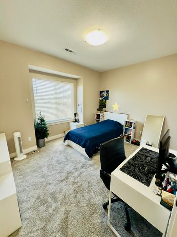 415 Sweetwater Rd, Maize, KS 67101