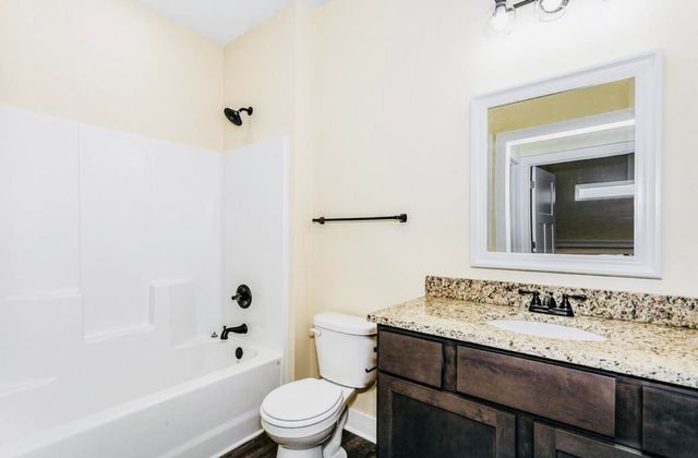 415 Sweetwater Rd, Maize, KS 67101