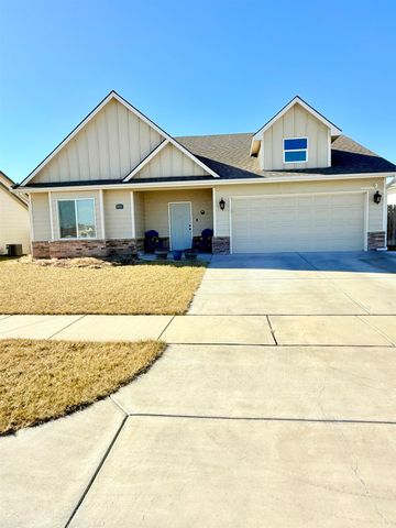 415 Sweetwater Rd, Maize, KS 67101