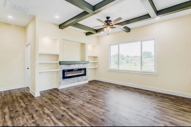 415 Sweetwater Rd, Maize, KS 67101