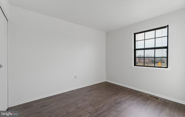 21 HOLLAND HILL CT, Catonsville, MD 21228