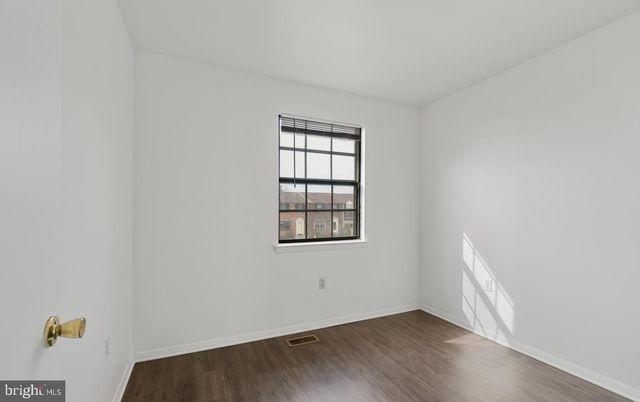 21 HOLLAND HILL CT, Catonsville, MD 21228