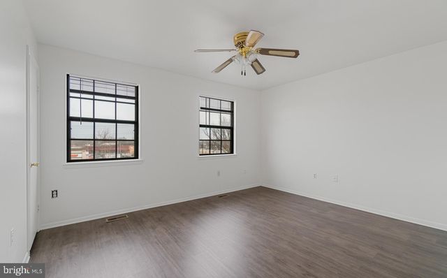 21 HOLLAND HILL CT, Catonsville, MD 21228