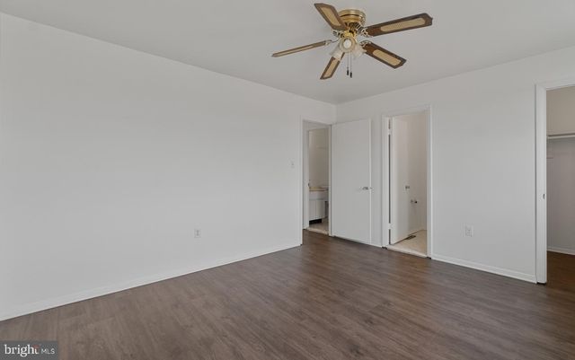 21 HOLLAND HILL CT, Catonsville, MD 21228