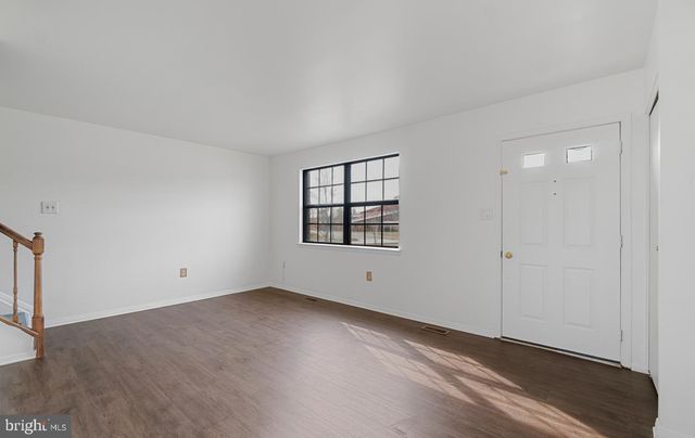 21 HOLLAND HILL CT, Catonsville, MD 21228