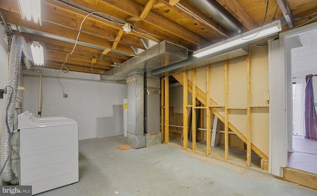 21 HOLLAND HILL CT, Catonsville, MD 21228