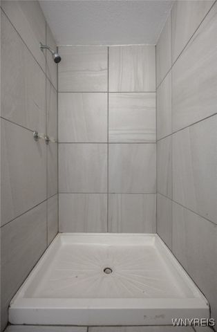 1023 15th Street, Niagara Falls, NY 14301