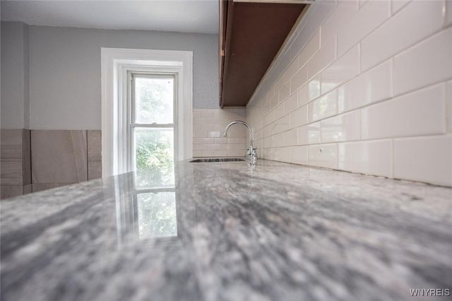 1023 15th Street, Niagara Falls, NY 14301