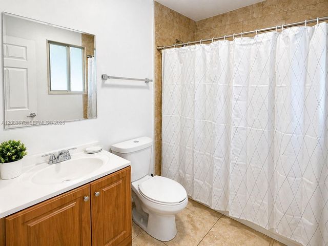 135 NW 68th St, Miami, FL 33150