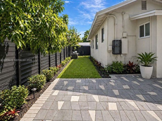 135 NW 68th St, Miami, FL 33150