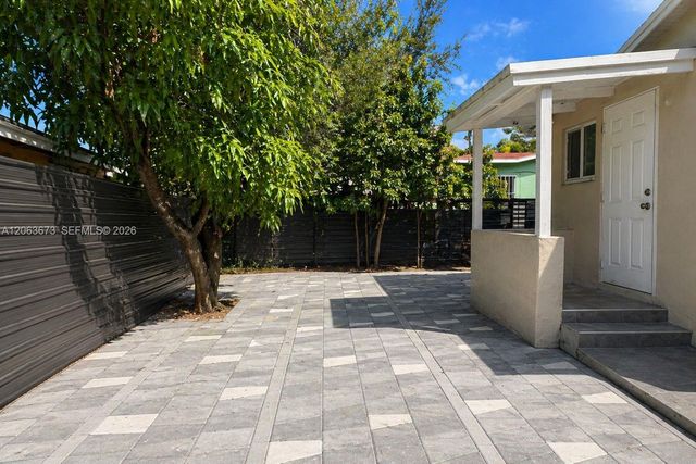 135 NW 68th St, Miami, FL 33150
