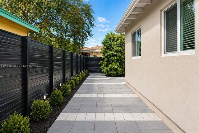 135 NW 68th St, Miami, FL 33150