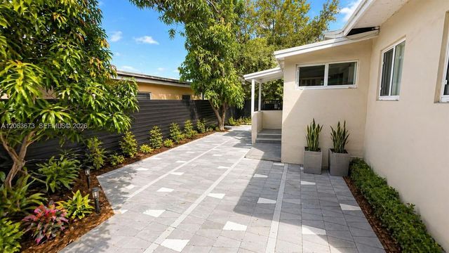 135 NW 68th St, Miami, FL 33150