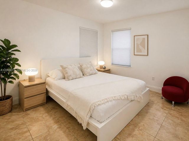 135 NW 68th St, Miami, FL 33150