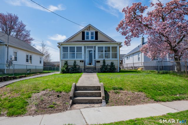 17 Layton Street, West Hartford, CT 06110