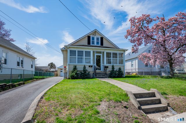 17 Layton Street, West Hartford, CT 06110