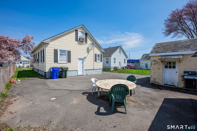 17 Layton Street, West Hartford, CT 06110